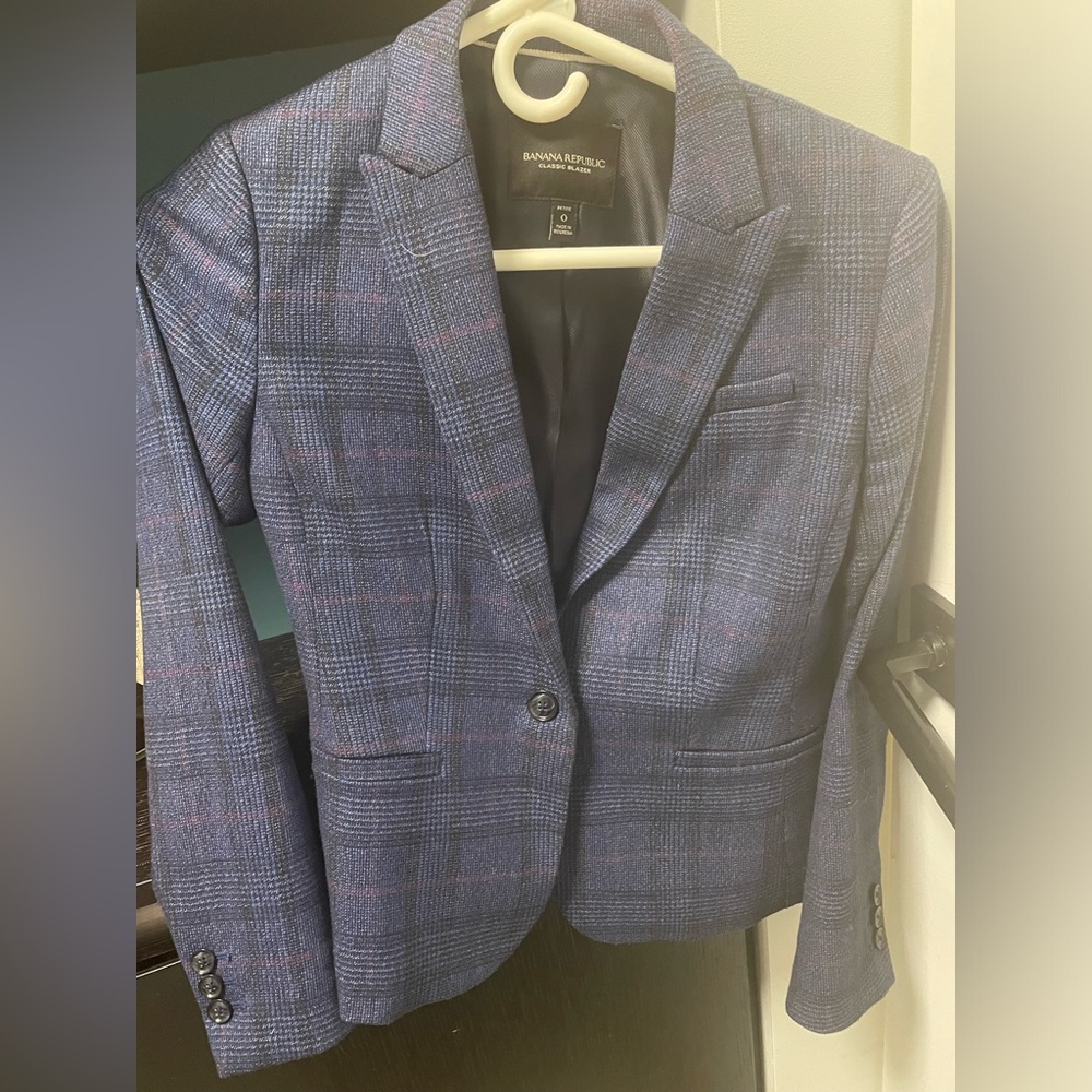 Blue, black with subtle red - Blazer NEW